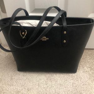 Brand New black coach purse!